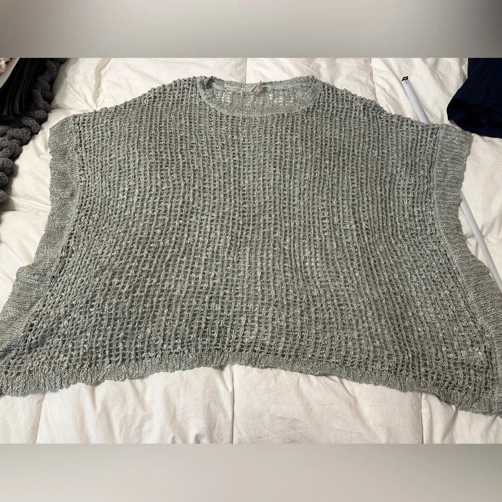 POL Gray Knit Women's Open Sides Sweater - NWOT - Size M - Picture 4 of 9